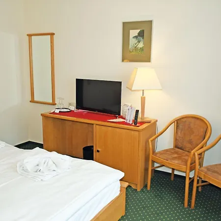 Guest house Park-appartements Ostseebad 500 M Zum Sellin (Rugen)